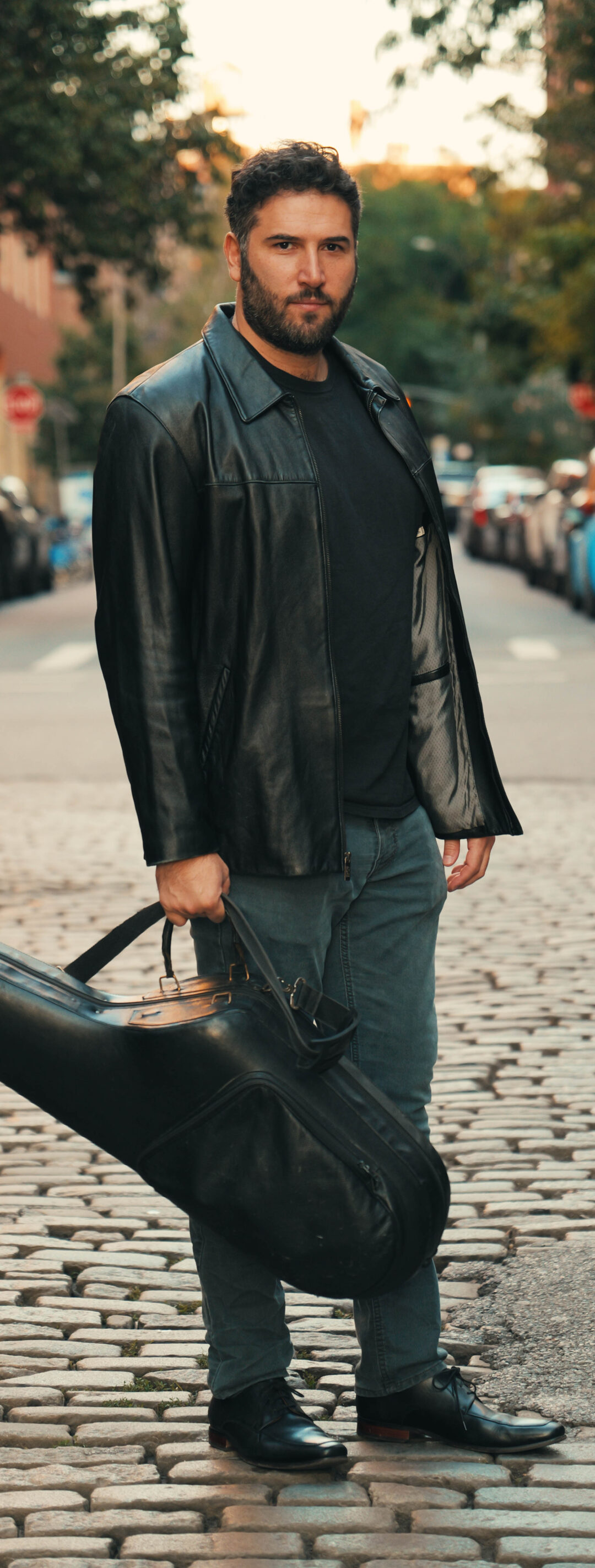 Biography | Sam Dillon Music